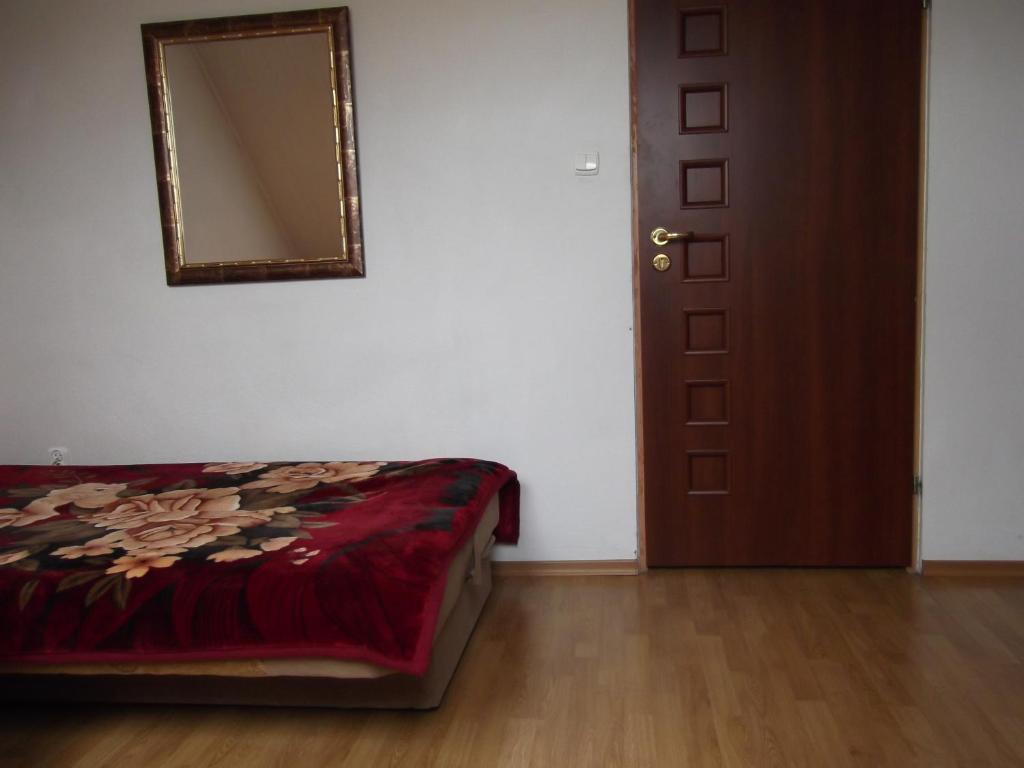 Dworek W Zieleni Varsovia Habitación foto